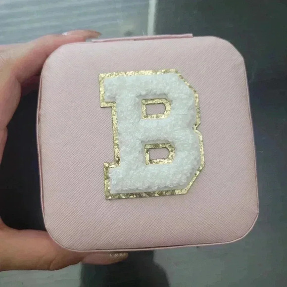 Letter B Travel Jewery Box - Picture 1 of 4